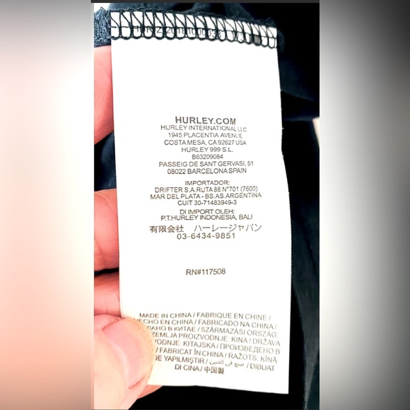 🦋SALE this weekend 🦋 Hurley, black T-Shirt, size M - Picture 4 of 4